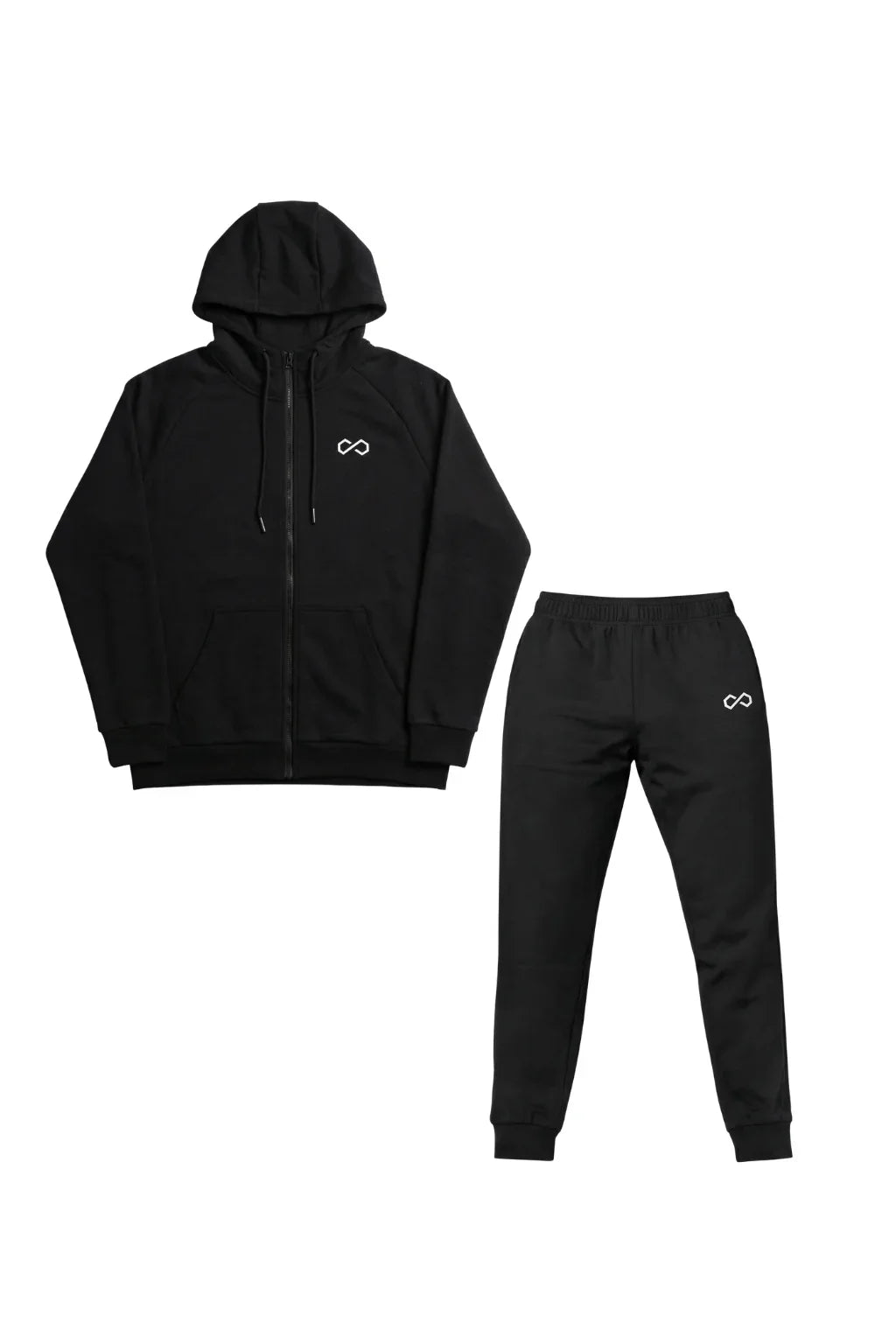 Ensemble jogging noir minimaliste avec hoodie zippé et pantalon, logo blanc discret, vêtements sport lifestyle.