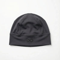 Bonnet gris foncé sport en tissu doux, logo minimaliste noir sur le devant, vue de dessus